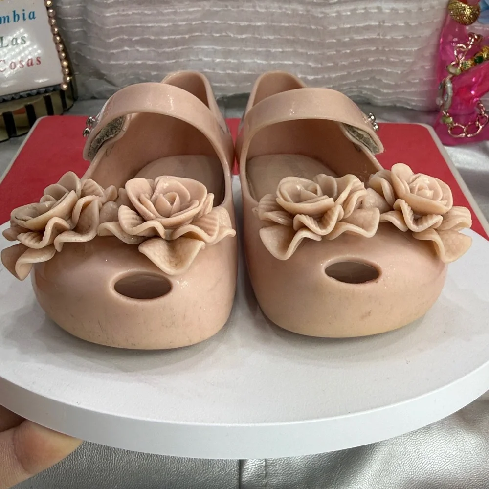 (S4)Mini Melissa big girl shoes, Mary Jane style, size 9, pale pink with glitter
